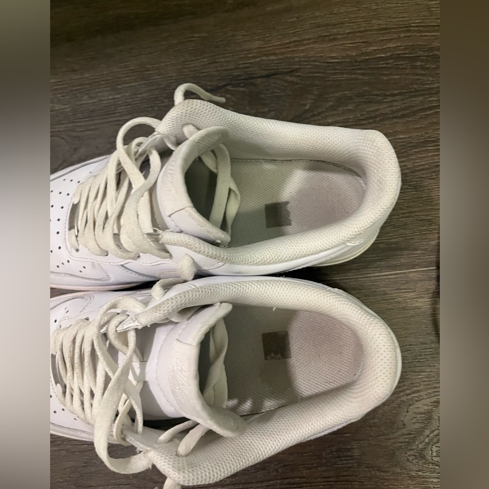 Men’s Nike AF1 with extra set of laces size 9 - Picture 3 of 9